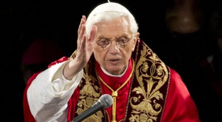 папа бенедикт хvi вече туитър