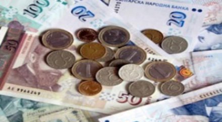 следят фирмите шефовете бавят заплатите