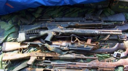 откриха оръжие боеприпаси частен дом