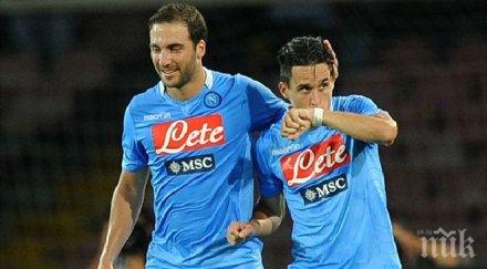 наполи измъчи победи сасуоло гост