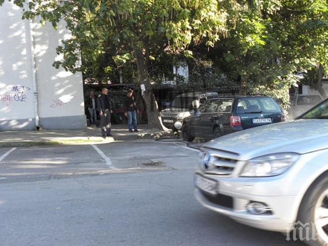 Фолксваген горя в Благоевград, за малко да развали сватба