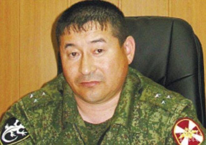 Невероятно! Руски офицер захлупи граната с тялото си и спаси боец