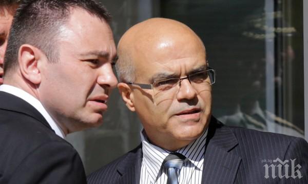 ИЗВЪНРЕДНО и САМО в ПИК! 10 директори на полицията в цялата страна на дузпата заради купуване на гласове! Гонят шефа на ОДП в Плевен!