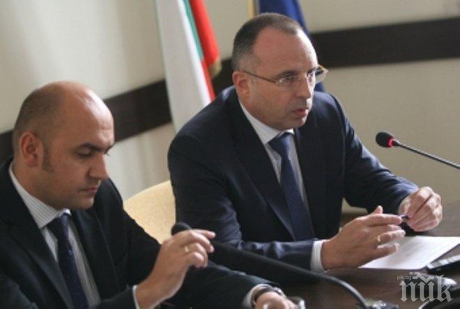 Официално: Държавата взима 4,5 млрд. лева заем, който ще ползва и за вложителите в КТБ