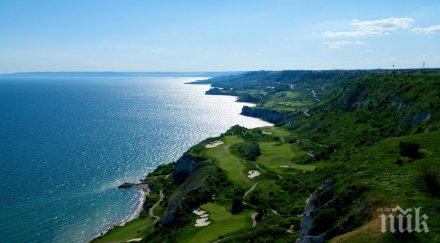 шефовете франс играят голф каварна