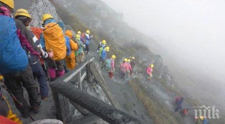 спасителните операции вулкана онтаке подновени