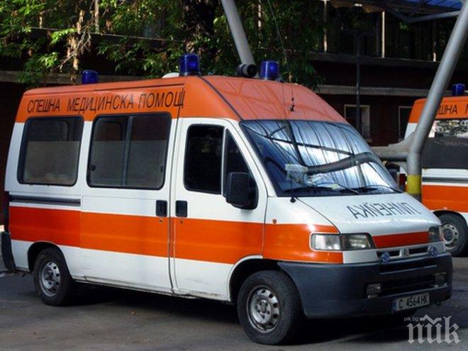 Транспортираха в София пострадалия при катастрофа кмет на Мусомище