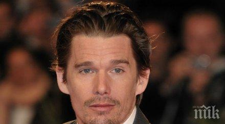 опровергаха слуховете итън хоук развежда