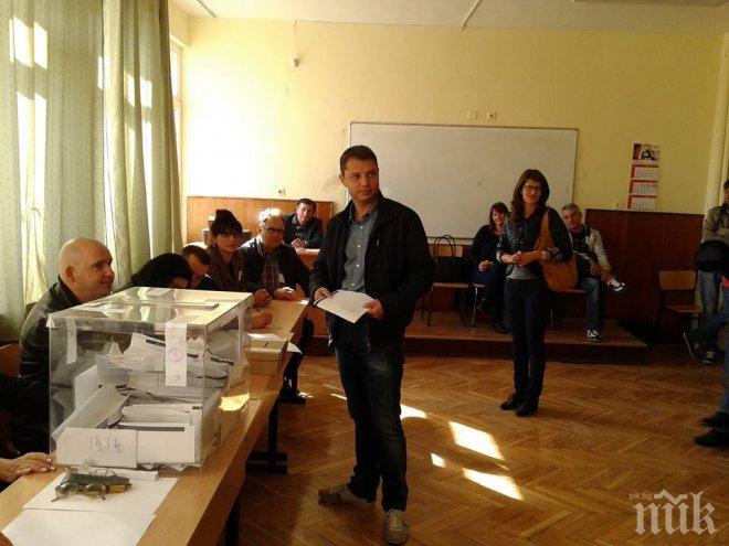 Делян Добрев: Гласувах за сетен път с надеждата да живеем в една нормална държава