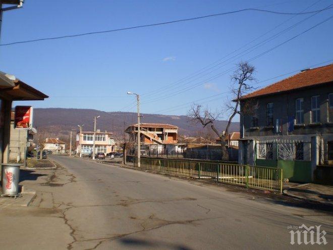 Претърсват тайна стая в руенско село заради купуване на гласове
