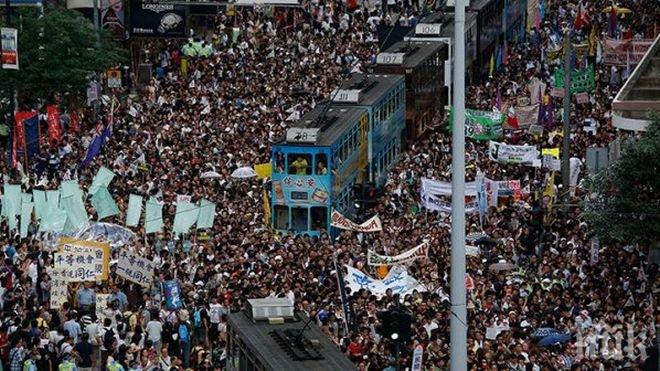 Демократичните протести в Хонконг носят загуби на търговците