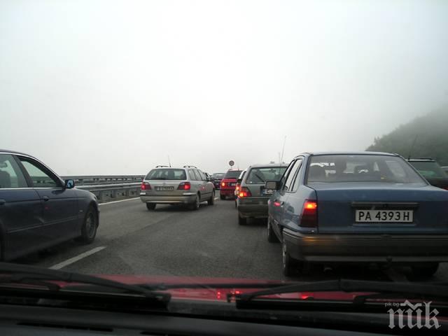 САМО В ПИК УТРЕ: Следим от сутринта закъде пътува българинът - към Банкя, Позитано, Доганово, Бареково, Сидерово, Първаново, Симеоново, Сидерово или Кунево. Данни на всеки час!