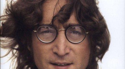 пускат търг китара джон ленън