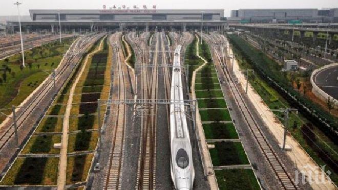 Влак с химически оръжия дерайлира