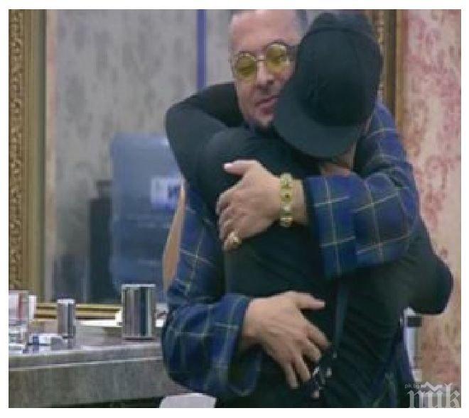 Гей скандал във „ВИП брадър”! Моделът Мартин беснее срещу Евгени Минчев: Ще ме изгонят заради теб довечера