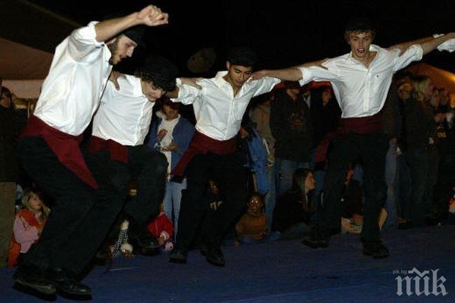 „Стандарт енд Пуърс”: Гърция може да фалира до 15 месеца