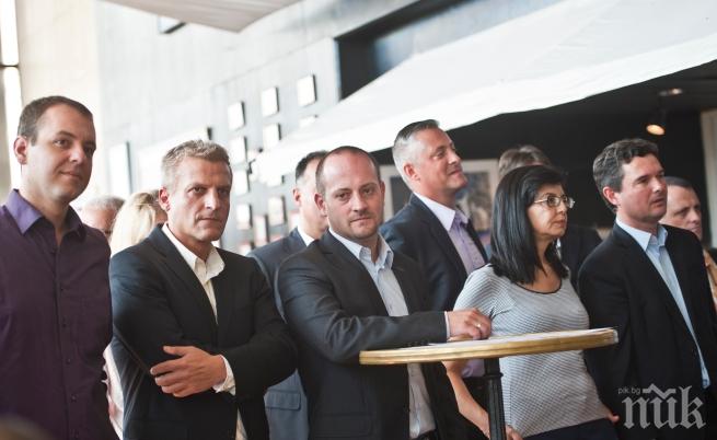 Депутати от Реформаторския блок може да се отцепят, допуска Радан Кънев