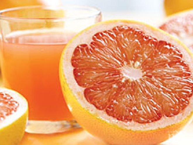 Сокът от грейпфрут топи мазнините