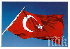 36 души загинаха при безредици в Турция