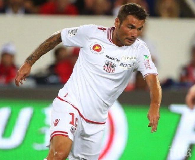 Скандалният Адриан Муту иска да завърши кариерата си във Фиорентина

