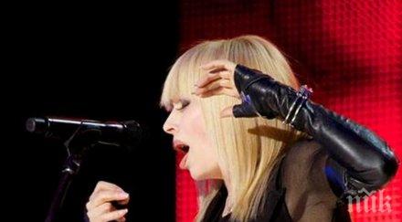 лили иванова показа дневна светлина шашна фенове шумен снимки