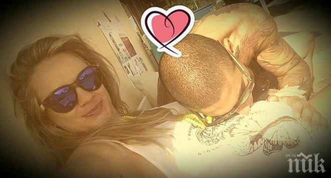 Честито! Лора Караджова роди момиченце!