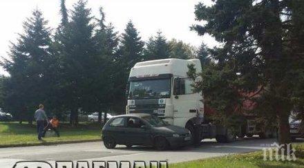 адска катастрофа тир опел сблъскаха входа бургас