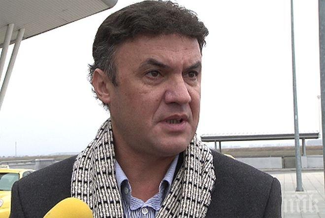 Боби защити сина си: Ники Михайлов е голям вратар. Ако някой каже, че е направил слаб мач, значи не разбира от вратарство