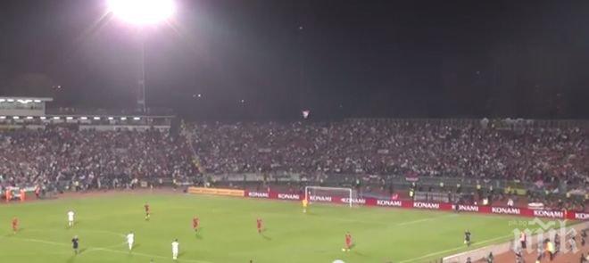 Безредици прекратиха двубоя между Сърбия и Албания (видео)
