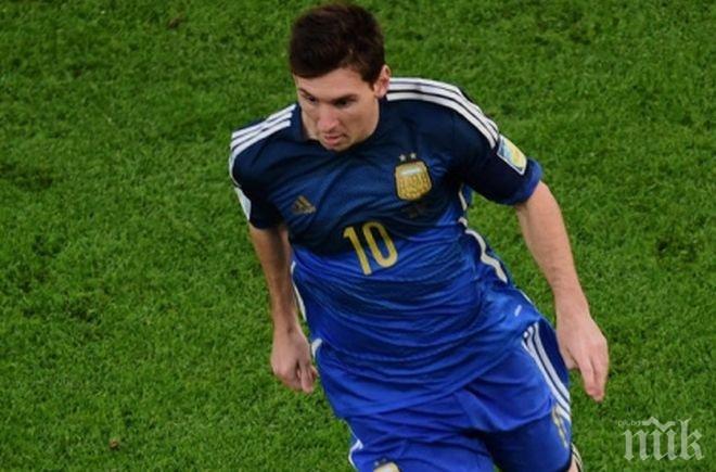 Аржентина си намери боксова круша за 7:0, Меси даде автограф по време на мача (видео)