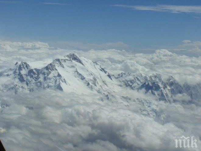 Трагедия! Четирима загинаха при снежна буря в Хималаите