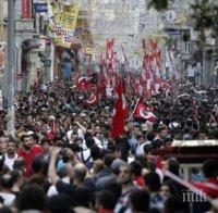 Hurriyet: Войната край границите на Турция застрашава турската икономика