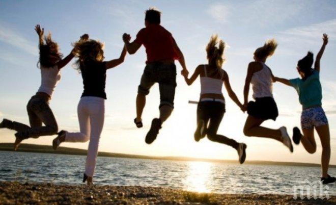 Смях! Вижте какво се случва, когато всички зодии тръгнат заедно на море