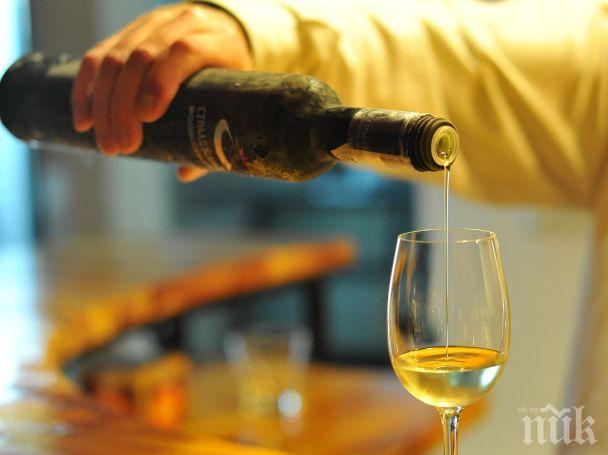 2,2 тона нелегална ракия разкриха в Хасково