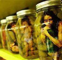 Задържаха шестима българи в Гърция за трафик на деца