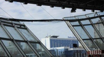 украйна цяло чудо пострадали обстрела засегнал донбас арена