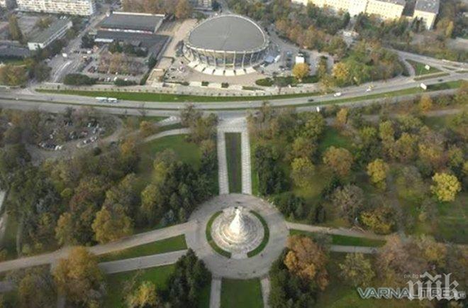 Ремонтираха Пантеона в Морската градина във Варна с 1500 лева ...