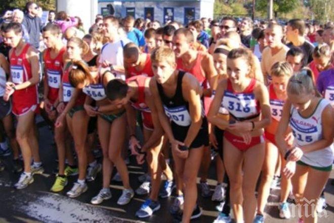 Рекорден брой бегачи ще стартират на маратона в Атина
