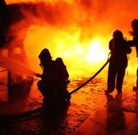 Пожар опустоши склад за билки