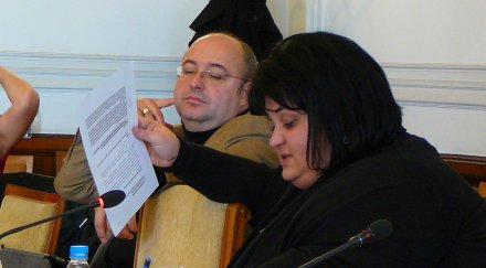 фидосова изцепи екзис половете далеч избирателните секции