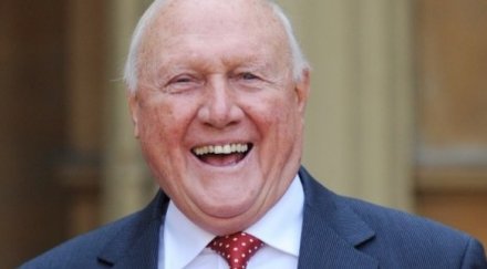 водещ задържан изнасилване