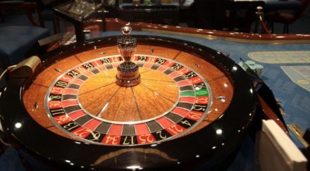 българските младежи тънат казина заради кризата