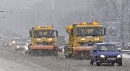 отново сняг фандъкова пак изкара снегорините