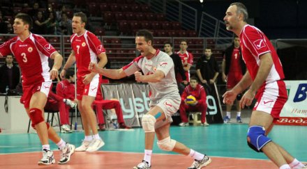 волейболният цска катастрофира дукла