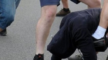 ученици спретнаха масово меле баничарница