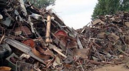 младеж блъсна уби клошар