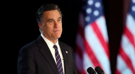 победеният ромни отново става хотелиер