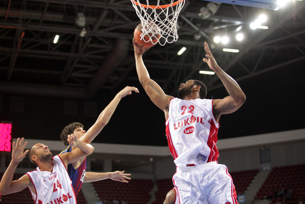 Лукойл Академик записа втора победа в Еврокъп