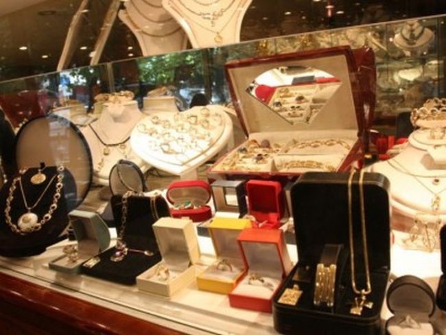 Обраха златаря в универсалния магазин в Перник