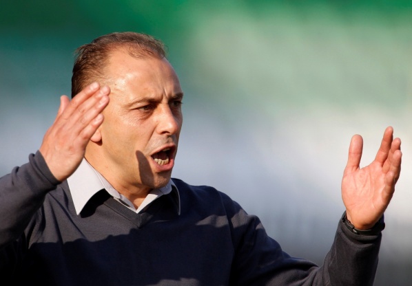 Оперираният Илиан Илиев води тренировката на Левски